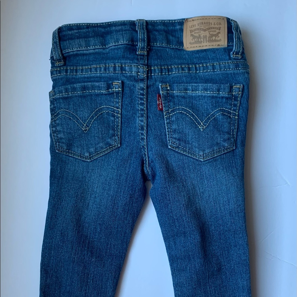 2T Levi’s